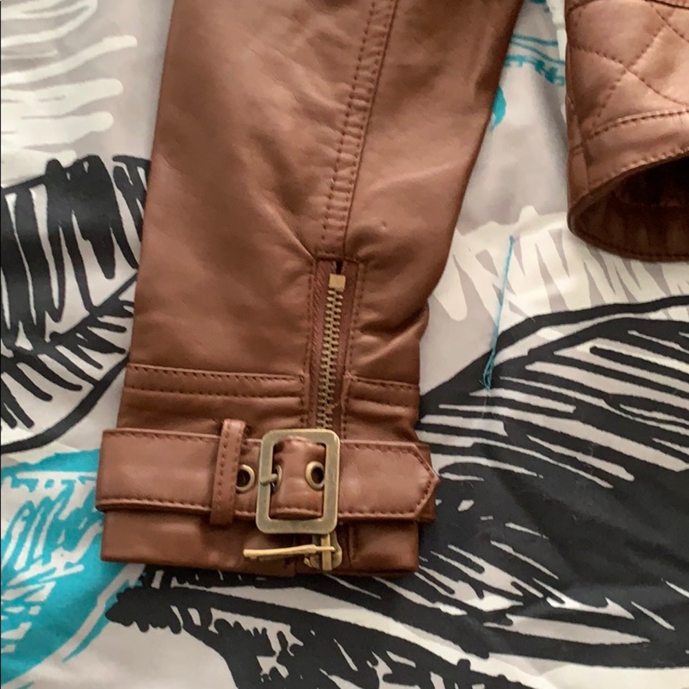 Jacket - Picture 3 of 5